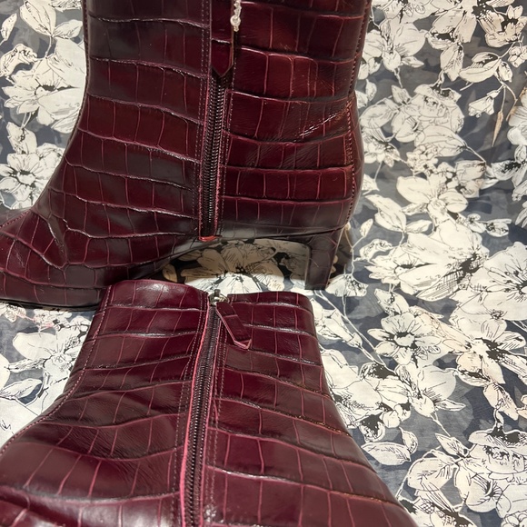 NEW LISTING!!! — Schutz Leather Ankle Boots - Picture 5 of 15